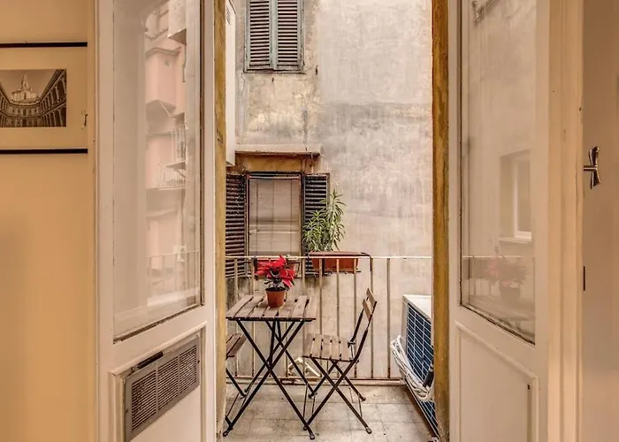 Apartament Monti Coliseum 2nd Floor 3 Bedroom