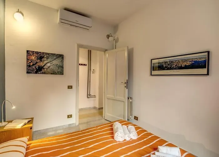 Monti Coliseum 2nd Floor 3 Bedroom *