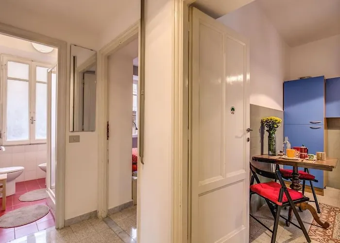 Monti Coliseum 2nd Floor 3 Bedroom Apartament Rzym