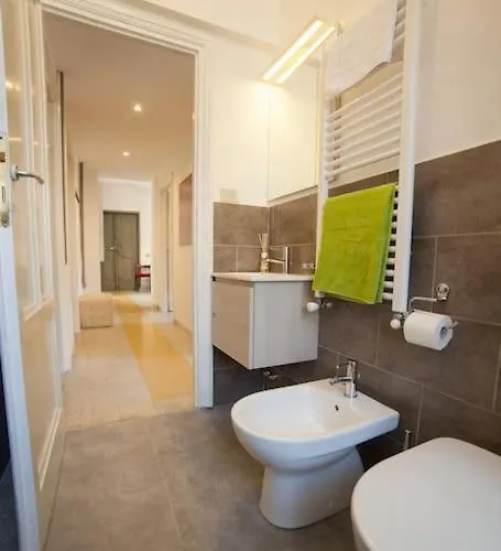 Monti Coliseum 2nd Floor 3 Bedroom *