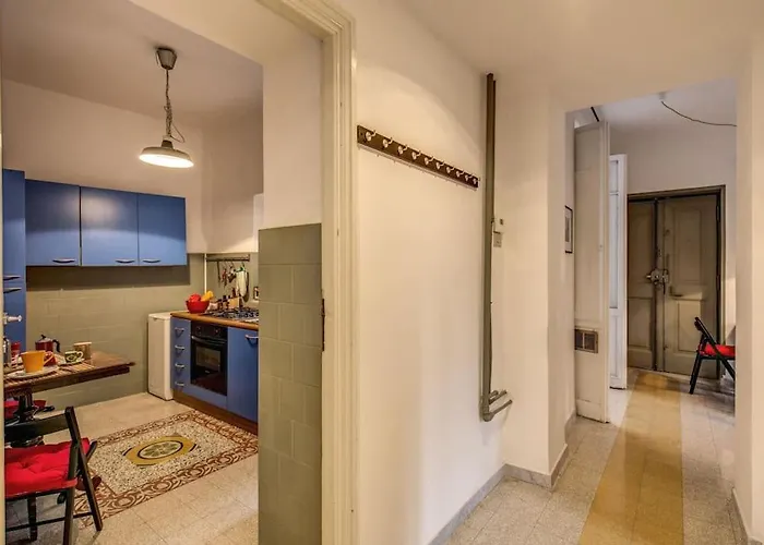 Monti Coliseum 2nd Floor 3 Bedroom Apartament Rzym
