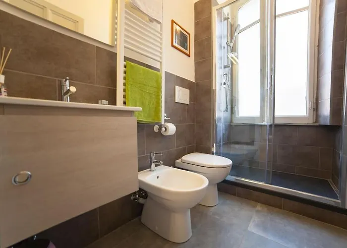 Monti Coliseum 2nd Floor 3 Bedroom Rzym