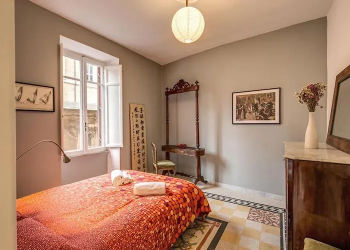 Monti Coliseum 2nd Floor 3 Bedroom Apartament